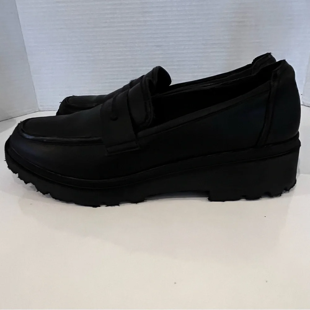 Screen Worn Interview With The Vampire Clarks Lug Sole Loafers Black Size 11 - Picture 4 of 12